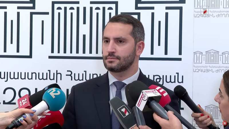 Որևէ քահանա իրավունք չունի եկեղեցում մարդուն խտրականության ենթարկել. Ռուբինյանը՝ Տեր Օշինի մասնակցությամբ միջադեպի մասին